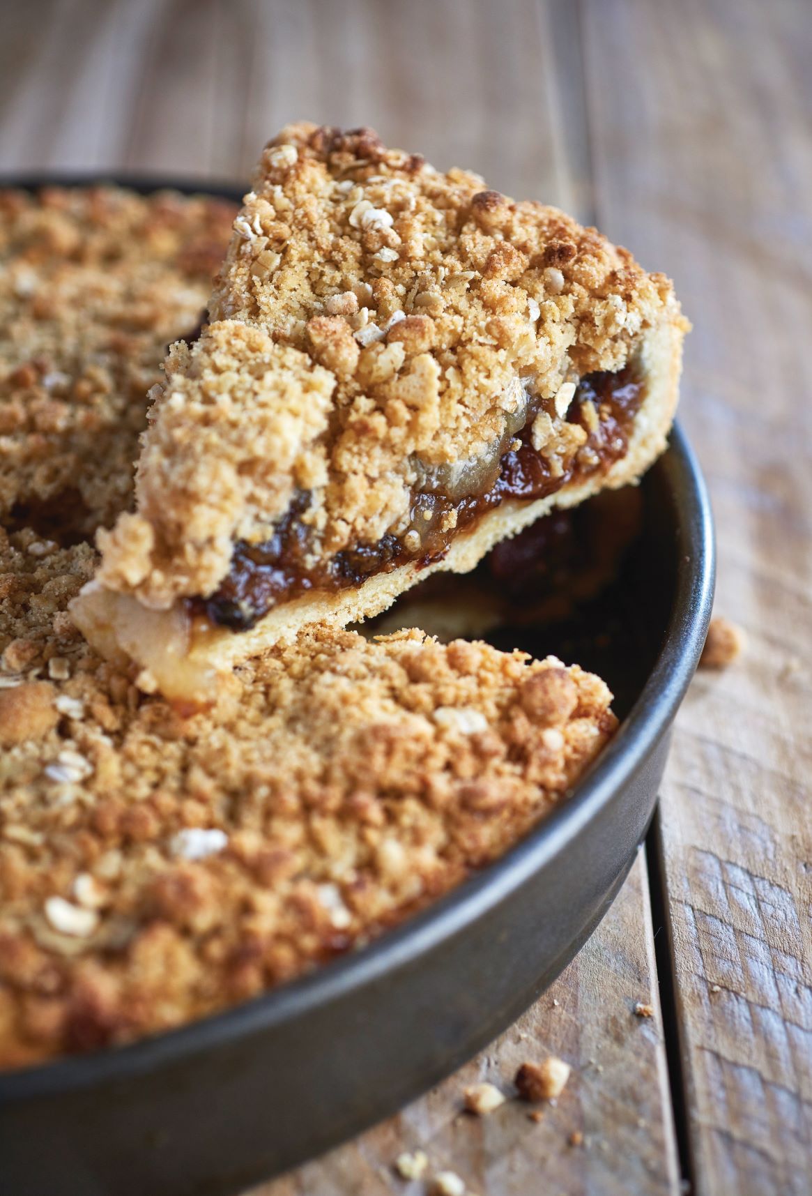 Sweet mincemeat crumble
