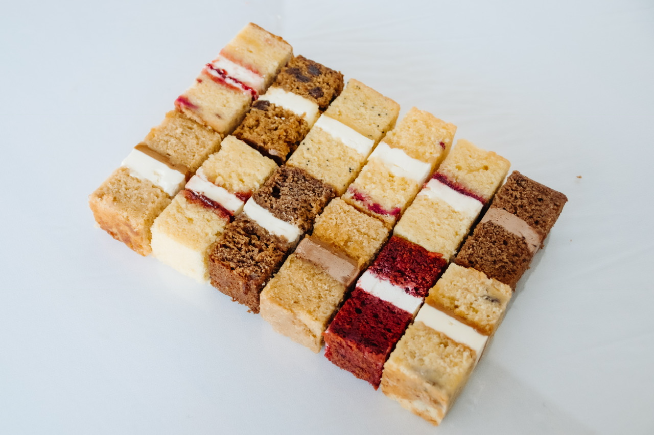 12 Flavours Cake Box - Image 7