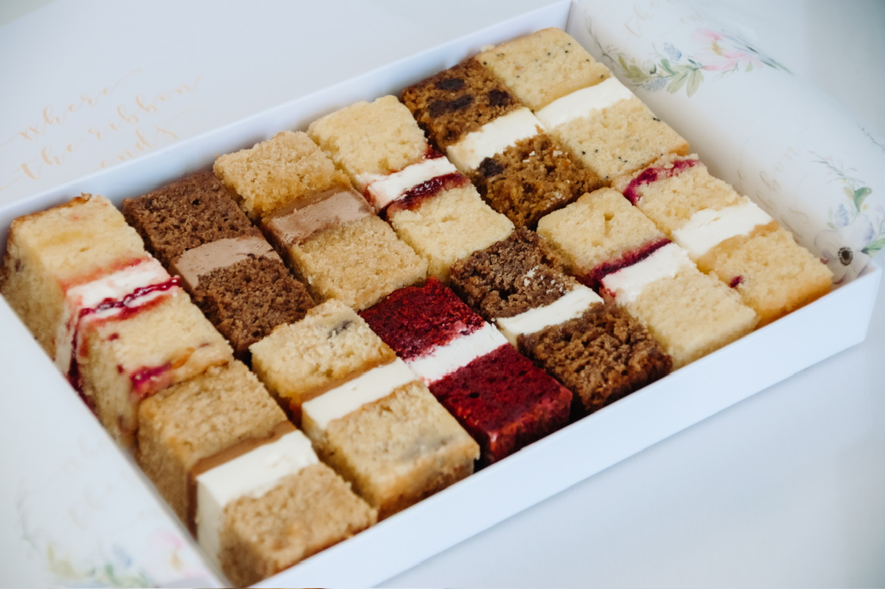 12 Flavours Cake Box - Image 2